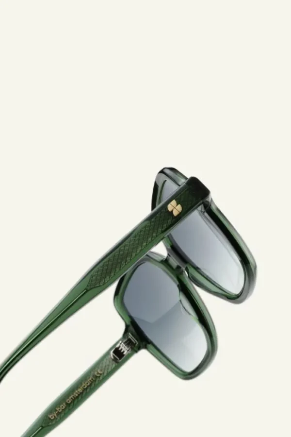 By bar Zonnebrillen<do sunglasses | jade green