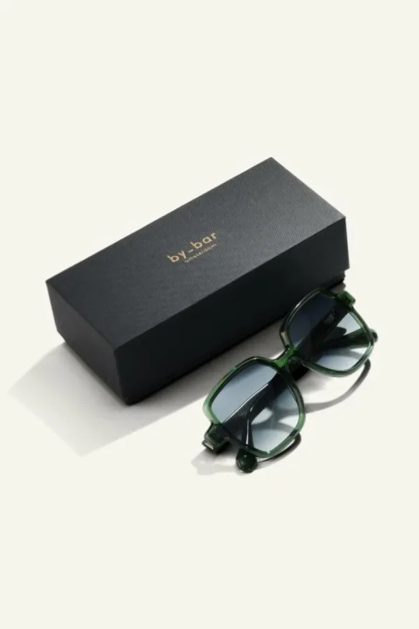 By bar Zonnebrillen<do sunglasses | jade green