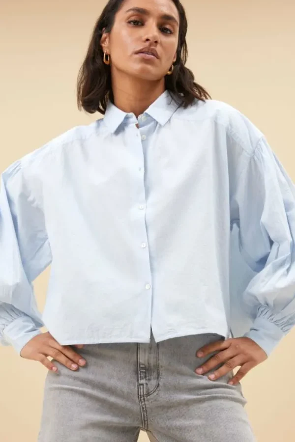 By bar Blouses<sarah short chambray blouse | light blue